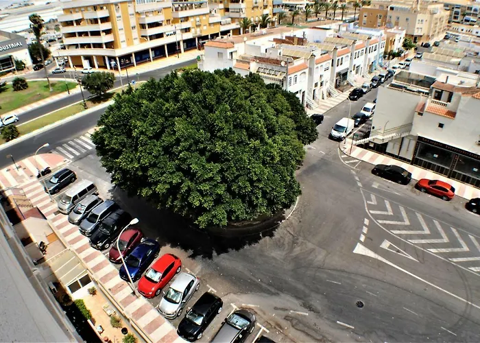 Magic Del Mar - Top Floor Apartment